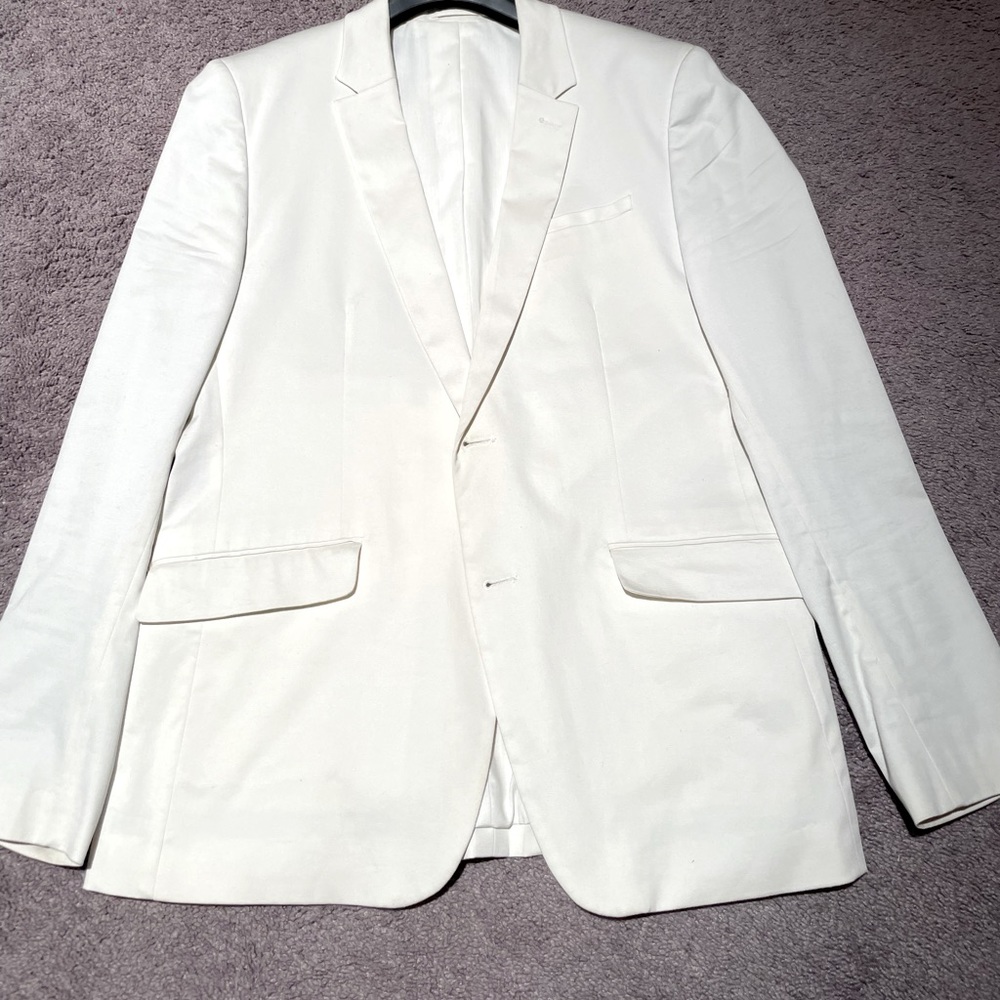 White blazer size 42 RW&CO